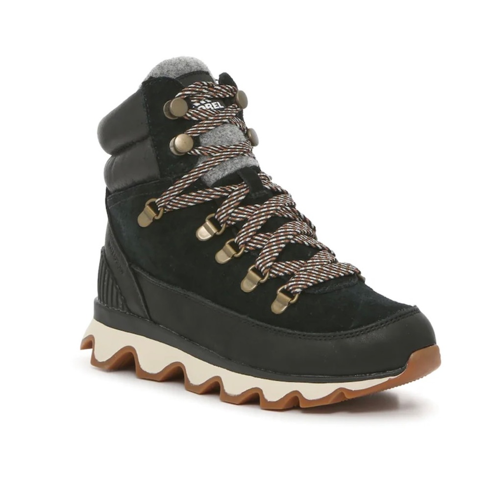 Sorel kinetic Conquest Boots Black 9 Waterproof Hiking